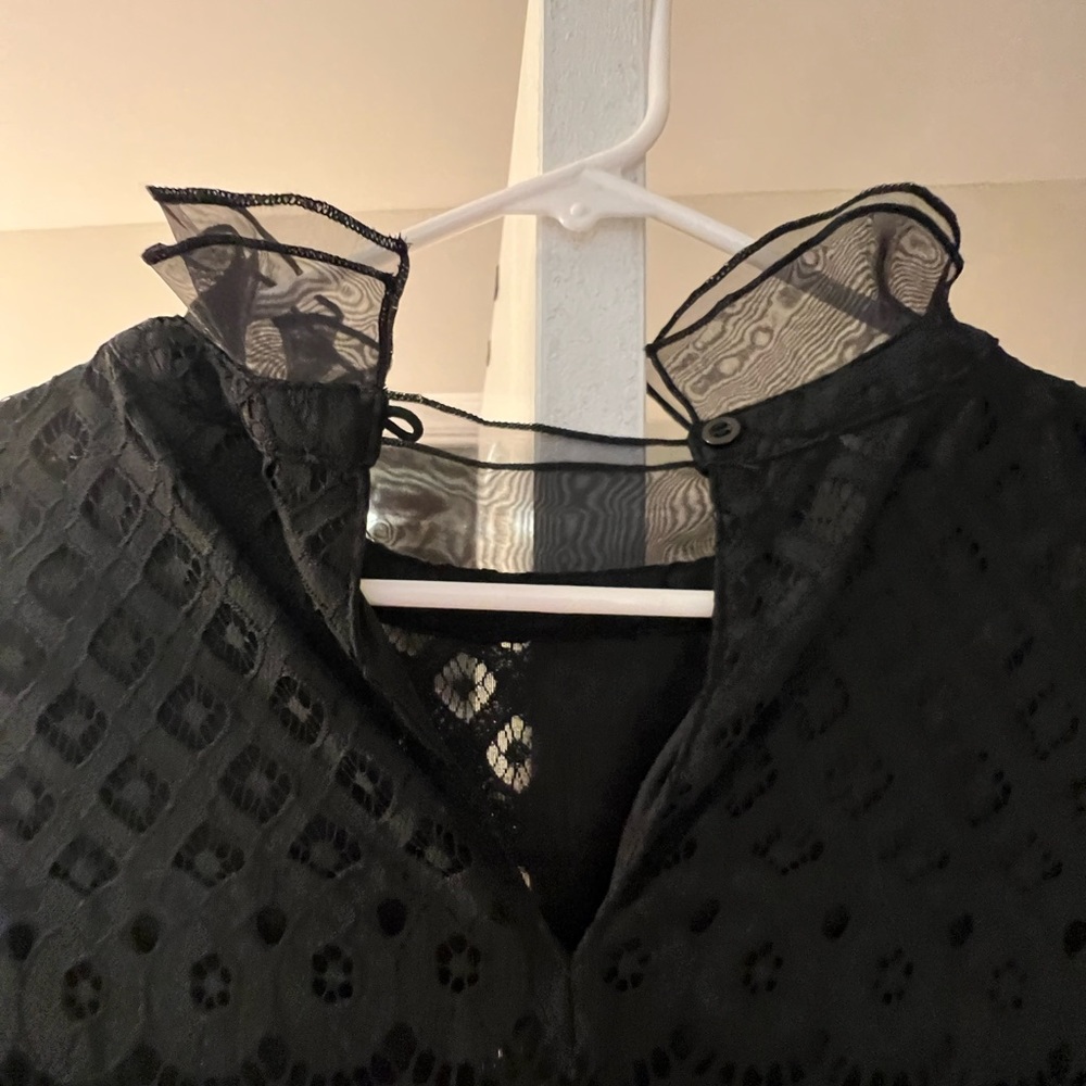 That little black dress! - Picture 2 of 3